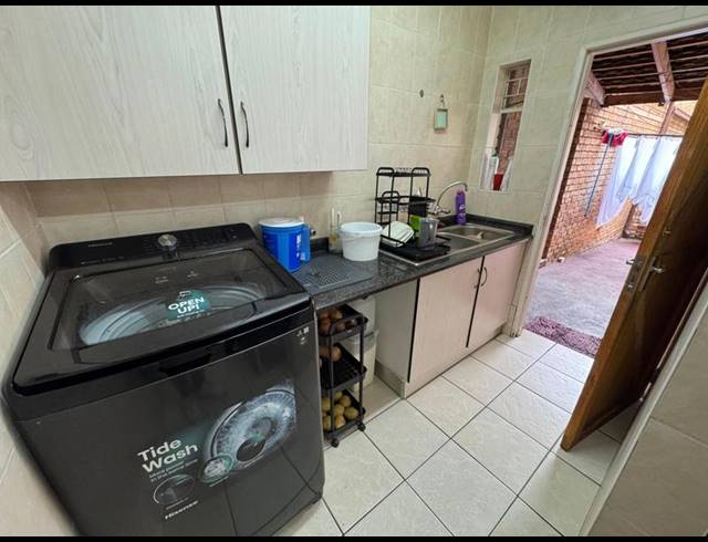 3 BEDROOM TOWNHOUSE FOR SALE IN TERENURE